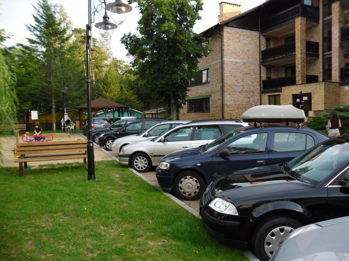 Lesny Dwor Aparthotel Mielno  Ngoại thất bức ảnh